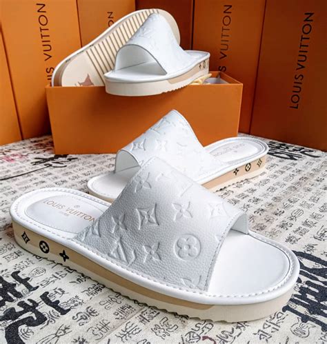 Komback Louis Vuitton Slides