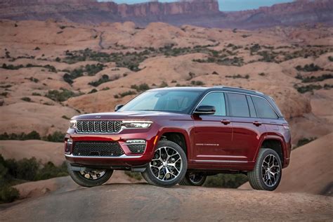 Next Jeep Grand Cherokee Tipped With Gas And Electric Options