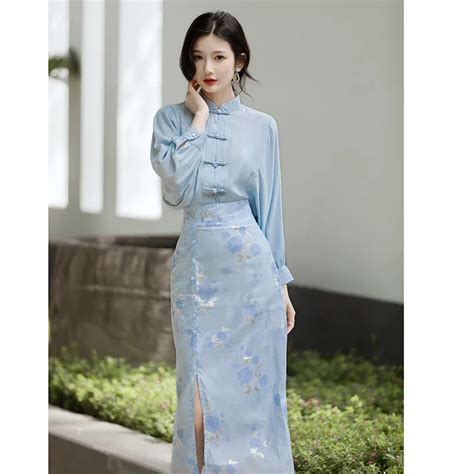 Baju Cheongsam Kancing Buatan Tangan Biru Vintage Musim Semi Setelan