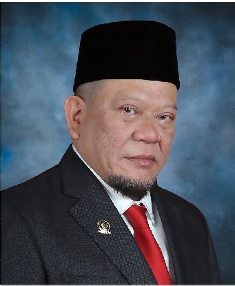 Biografi La Nyalla Tulisan