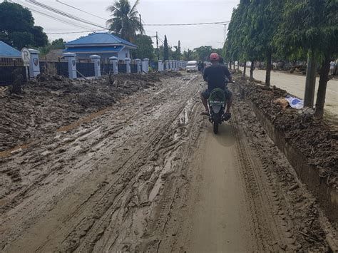 Pasca Banjir Bandang Ribuan Sentani Warga Mengungsi Papua Today