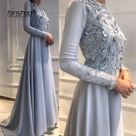 Long Sleeves Muslim Evening Dresses A Line V Neck Appliques Lace Beaded