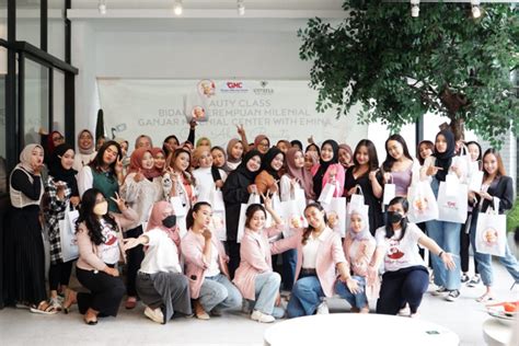 Gelar Beauty Class Ganjar Milenial Jatim Dorong Pemberdayaan Perempuan