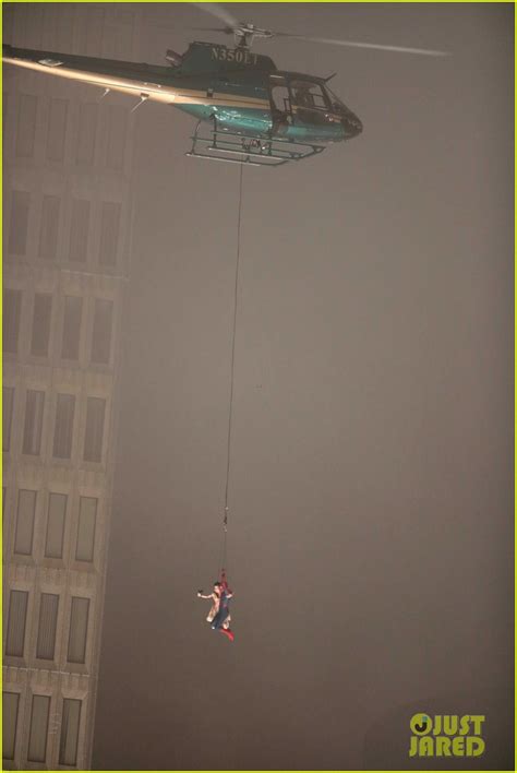 'Spider-Man' Stunt Doubles Hang From a Helicopter!: Photo 3764474 | Marvel, Movies, Spider Man ...