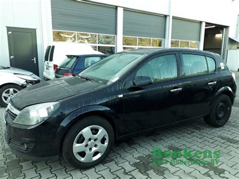 Opel Astra H Cdti V Salvage Vehicle Black