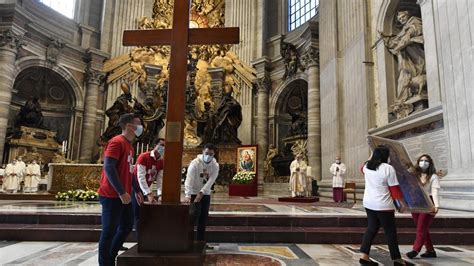 Panam Entrega S Mbolos De La Jmj A Lisboa Panorama Cat Lico