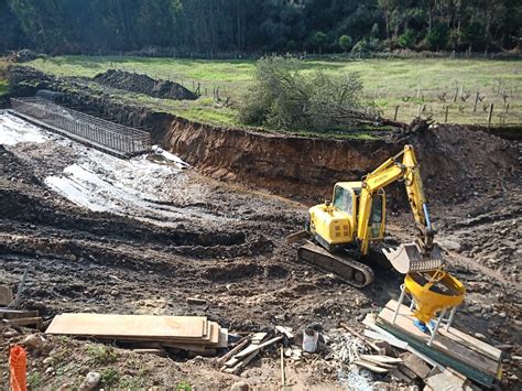 Abrantes Obras Na Ribeira De Rio De Moinhos Continuam A Dar Que Falar