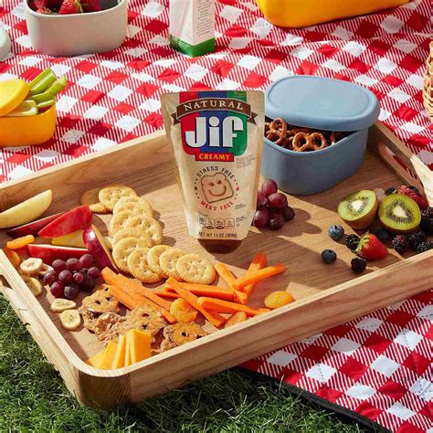 Jif Natural Simply Squeeze Creamy Peanut Butter Spread Shop Peanut Butter At H E B