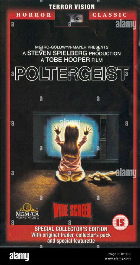 POLTERGEIST PÓSTER 1982 Fotografía de stock Alamy