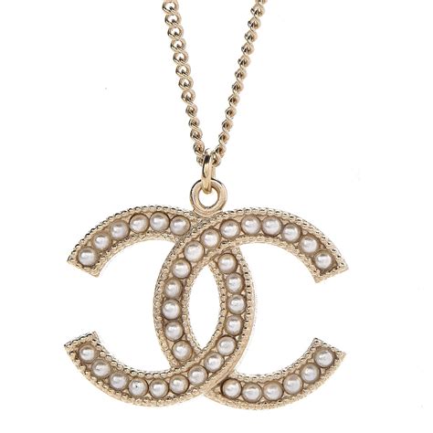 Chanel Pearl Cc Pendant Necklace Gold