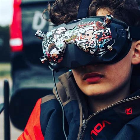 FPV rasante Flugaufnahmen mit mini Drohnen Gopro bis RED — Digicopter