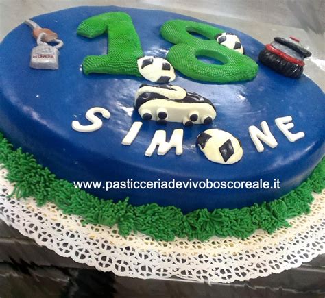 Torte Anni Diciottesimo Compleanno Torta Per Ragazzo A De Vivo