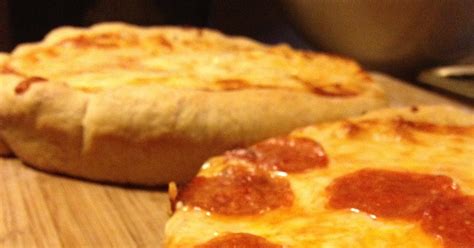 Thrifty Living: Homemade Pizza: Deep Dish (Pizza Hut copycat)