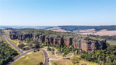 Parque Estadual de Vila Velha tem atrações imperdíveis e horário de