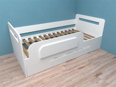 ᐉ Кровать-диванчик детская с ящиком и бортиком Fmebel Sorrento 80x160 ...