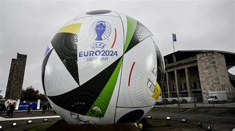 Cuando Inicia La Eurocopa 2025 Calendar Una Lawrence