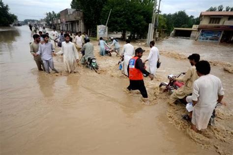 Fuertes Lluvias Cobran La Vida De Por Lo Menos Personas En Pakist N