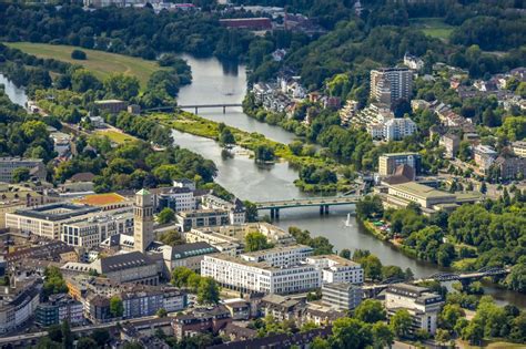 Mülheim an der Ruhr aus der Vogelperspektive Gebäude der