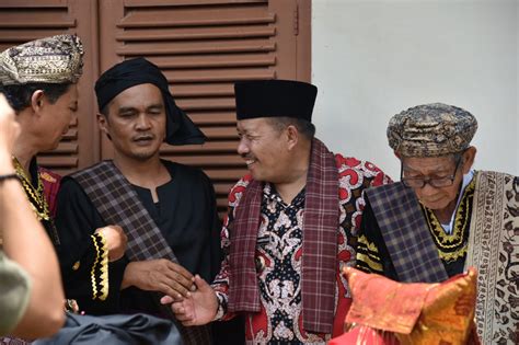 Hadiri Batagak Pangulu Dt Mangkudun Bupati Agam Minta Dukungan