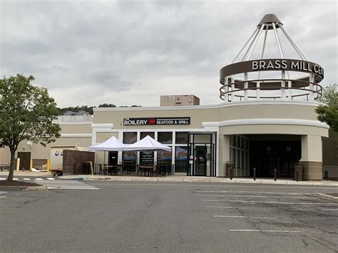 New Seafood Restaurant Opens in Waterbury