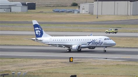 Alaska Airlines Embraer E175 200lr N174sy Takeoff From Pdx Youtube