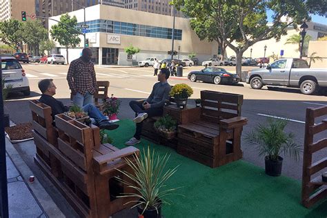 (Park)ing Day Transformed Downtown Parking Spots into Public Parks ...