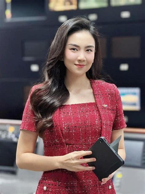 BTV Mai Ngọc Lên sóng kín đáo du lịch khác hẳn với bikini quyến rũ Tạp chí Gia Đình Việt Nam