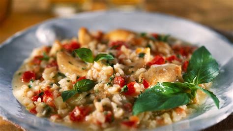 This Tomato And Basil Risotto Has One Of The Best Flavors In The World