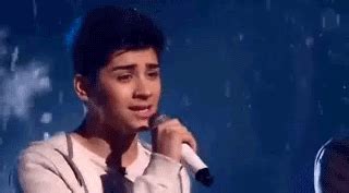 Sizzling Hot Zayn He Owns My Heart Always Will Those Sparkling Coco Eyes Zayn Malik