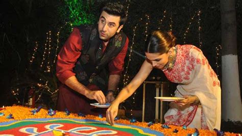 Wow Deepika Ranbir Met For A Diwali Date In Delhi View Pics India Tv