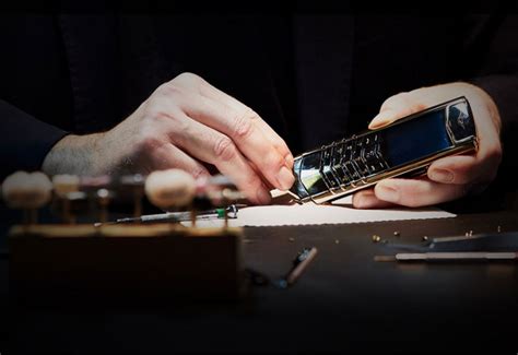 vertu     years making luxury phones firstclasse