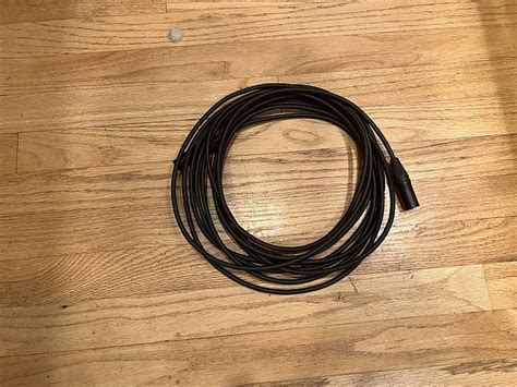 Mogami Neglex Quad Balanced Microphone Cable With Reverb