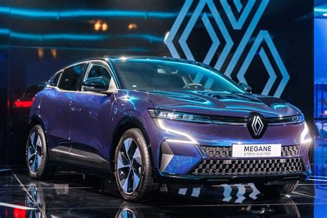 Renault confirma para el 2023 tres vehículos eléctricos