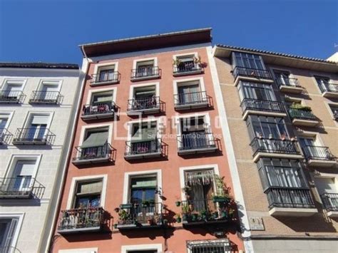 Piso en venta en calle del Ave María Lavapiés Embajadores Madrid