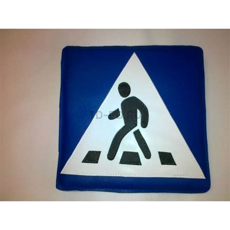 Дорожный знак "Пешеходный переход" купить в Нижнем Новгороде