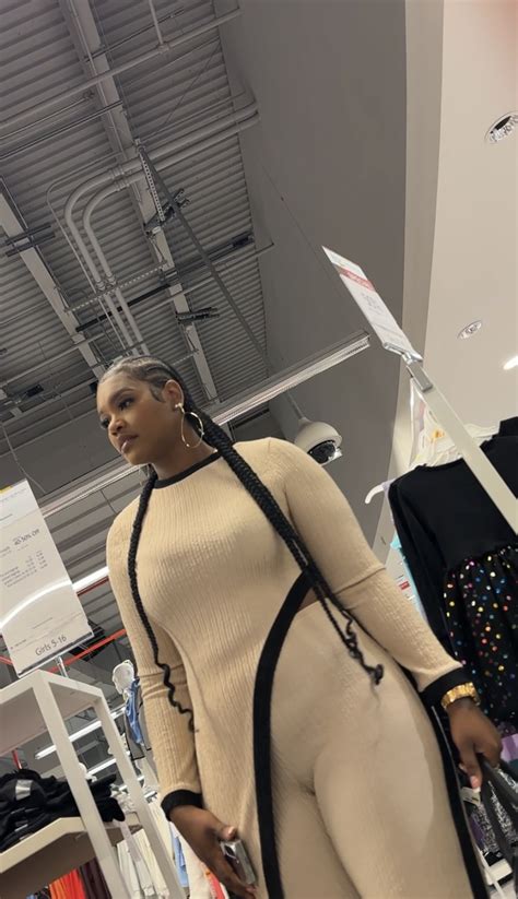 Sexy Ebony With A Fatt Jiggly Ass Forum