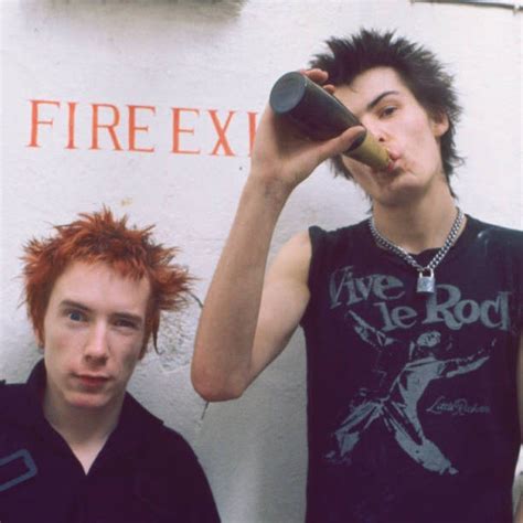 Get Me Outta Here Sid And Nancy Johnny Rotten S Punk Sex Pistols