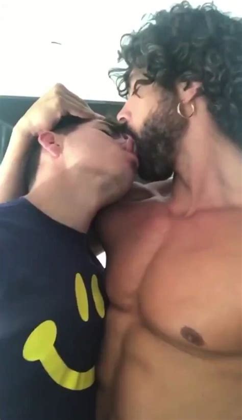 Kissing Hot Kissing Video ThisVid