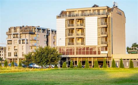 Нощувка със Закуска за Двама в Джуниър Суит от Хотел Плаза, Пловдив ...