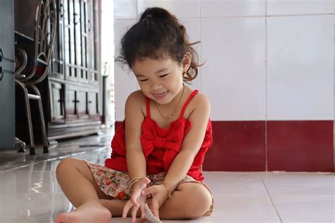 Cà Mau Bé Gái 3 Tuổi Mới Biết Nói Nhưng ít Ngày Sau đã Biết đọc