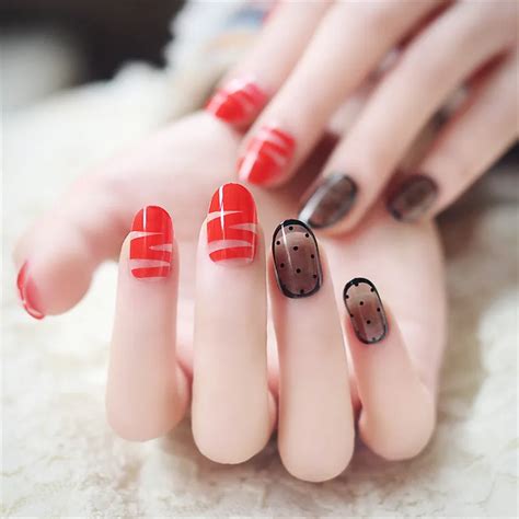 24pcs Set False Nails Red Ribbon Style Sex Black Lace Design Tips Nail