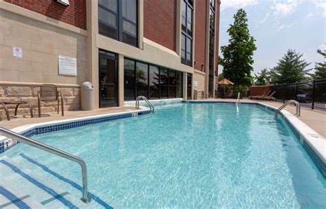 Drury Inn & Suites Nashville Airport - Drury Hotels