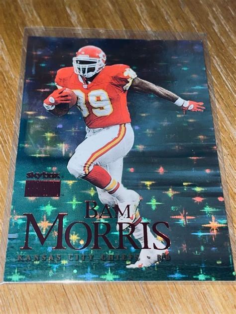 Byron Bam Morris Nfl Skybox Premium Shining Star Ruby