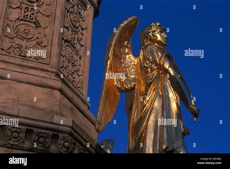 Kroatien Zagreb Marschall Tito Platz Marien Statue Detail Europa