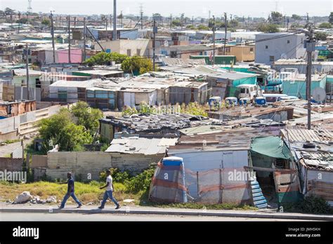 South african slum hi-res stock photography and images - Alamy
