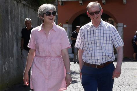 Theresa Mays Pink Dress The Prime Minister Is Spotted On Holiday