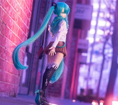 Miku Hatsune Cityscape Hd Wallpaper Peakpx