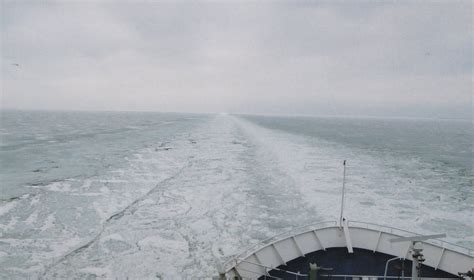 Saaremaa ja Hiiumaa vaheline parvlaevaliiklus seisab juba kolmandat ...
