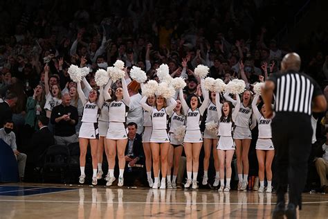 2023 BAF Giving Day Cheerleading St Bonaventure University