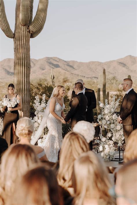 An Arizona Destination Wedding With Desert Vibes And Classy Decor